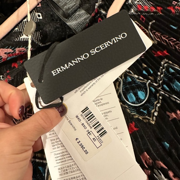 ERMANNO SCERVINO
Pleated Patterned Maxi Skirt Euro 40 - Picture 6 of 13